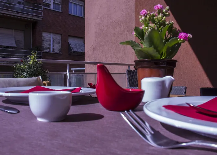 Domus Raffaello 4*