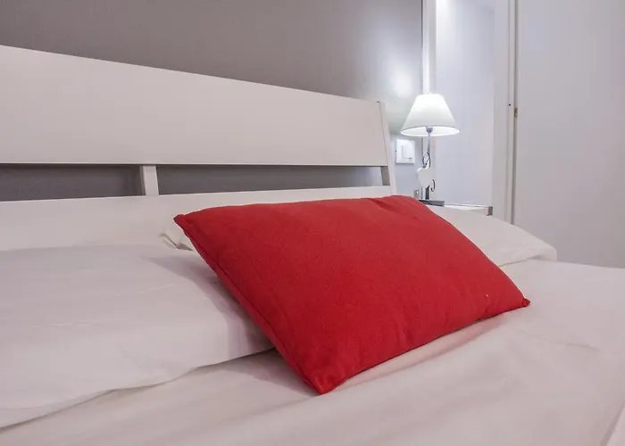 Oda ve Kahvaltı Domus Raffaello 4*