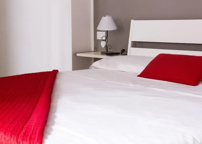 Domus Raffaello Oda ve Kahvaltı 4*